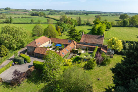 Drone - Thorpe Fa...