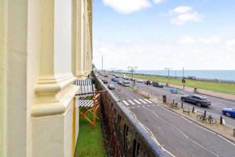 Brunswick Terrace, 42 Flat 6-023.JPG