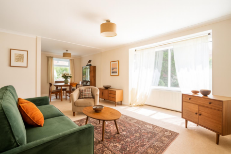 Living Dining Room AI.png