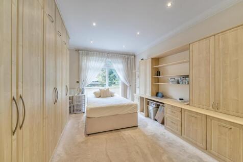 Davidson Frost-Wellings, DFW, Uxbridge Road, Bedro