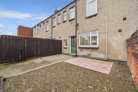 CAM02195G0-PR0096-STILL014