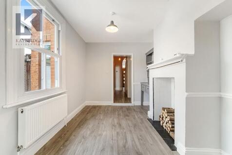 London Road, Ewell - KT17 2BT