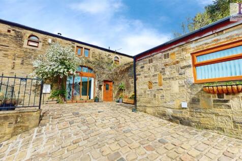 7e69ca03-The-Barn-Addersgate-Lane-04232025_165458.