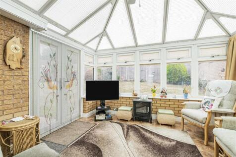 Long Acre, Brafield-on-the-Green