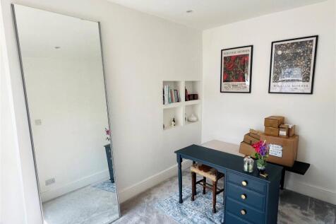 2nd Bedroom