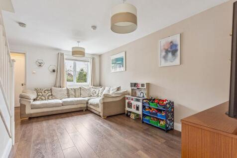 Living Room (3)