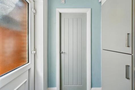 GROUND FLOOR ACCOMMODATION