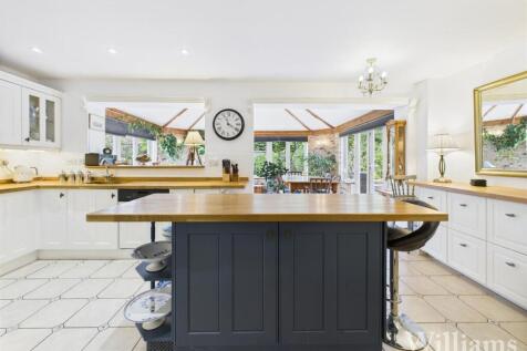 CAM04950G0-PR0108-STILL016 - Copy - Copy - Copy.jpg