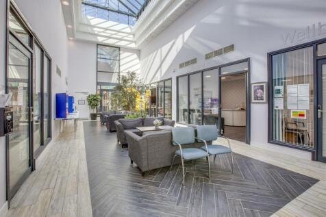 Hughenden Gardens Village-12.jpg