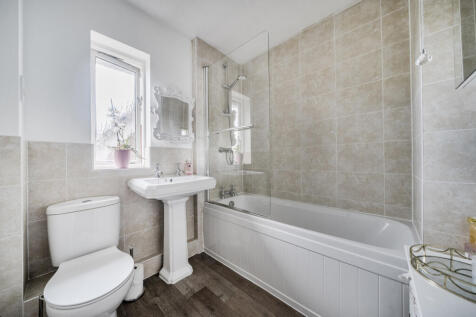 1348304-4-68b728f...