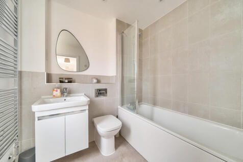 1343929-21-68a742...