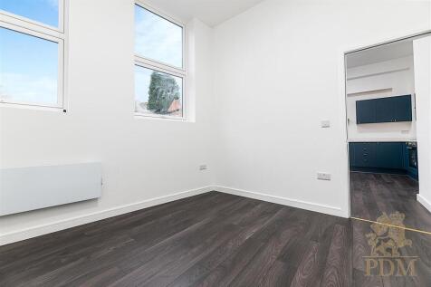 Bank Apartments Peveril St Nottingham NG7 4AH