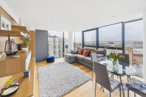 39 front room.jpg