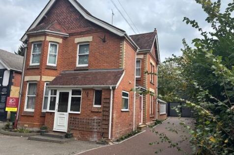 Sandhurst Road (29).jpg