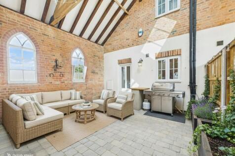 Private enclosed courtyard ¿ perfect for relaxing