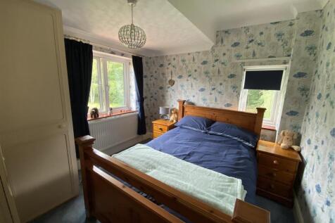 Bedroom no.2 rear double: