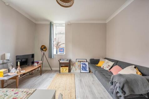 Shacklewell House, E8