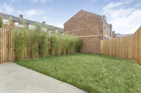 Serenity Close,2.png