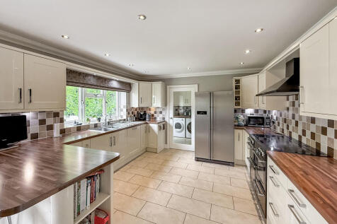 Kitchen/dining ro...