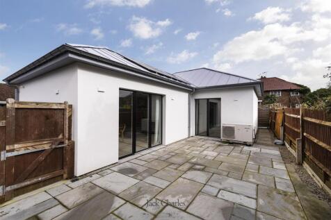 1A Croft Close, TN10 4LA 008.jpg