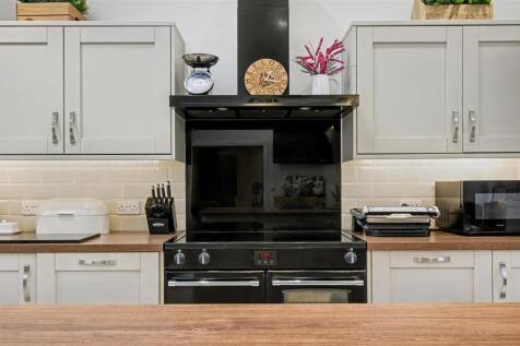 Living/Dining Kitchen