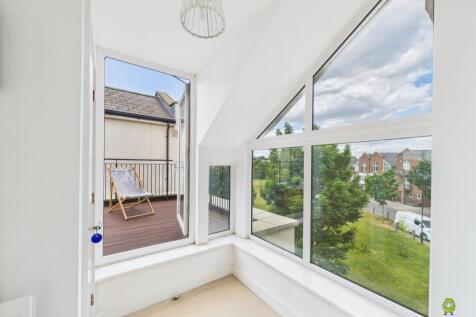 Landing James Hillier EweMove Bexley and Dartford