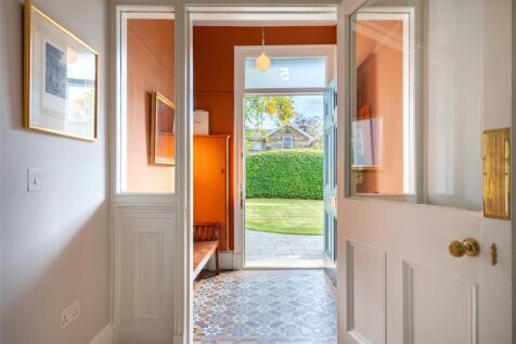 5 bed, 4 bath Detached in Edinburgh - Photo 22