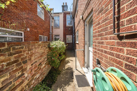 1325686-11-687794...