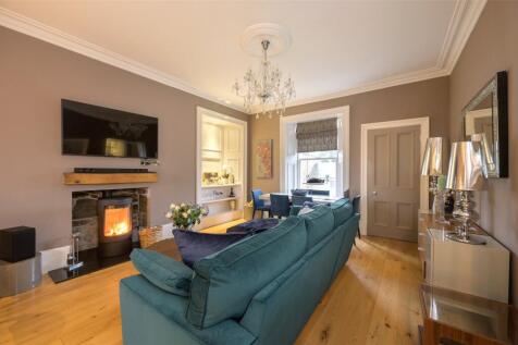 Sitting-Dining Room