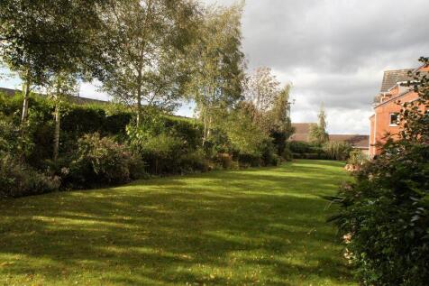 Lovell Court Gardens