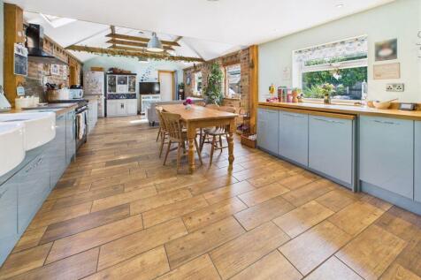 Open Plan Living/Dining/Kitchen