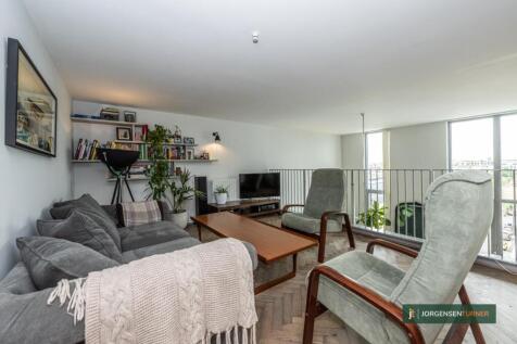 Reception Mezzanine.jpg