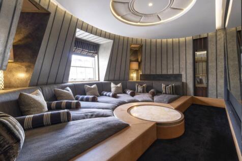 6 bed, 7 bath Town House in London - Photo 19