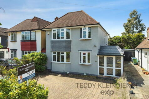 REF: TK1239 // Detached House // West Facing Garden // Unfurnished // Available from 14th of July // Spacious Property