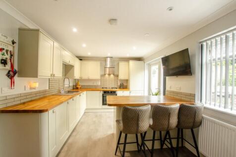2 Mayfield Close TPS Bodmin Branch 01208 74182 -19