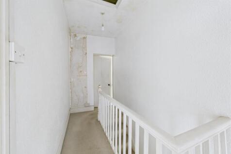 24 Somerset Terrace, Windmill Hill, Bristol BS3 4L