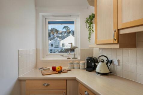 Kitchen, 55 Moorings Reach Brixham