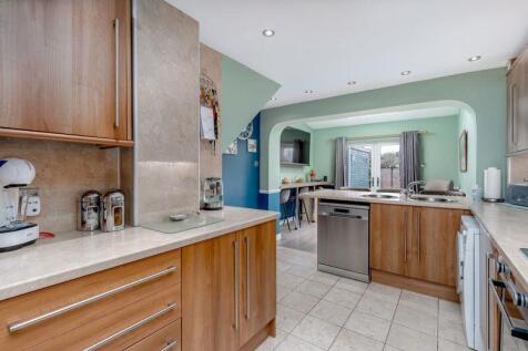 3 bed, 1 bath Terraced in Leeds - Photo 6