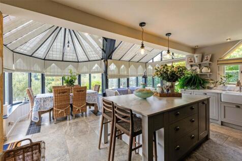 Kitchen/Breakfast Ro