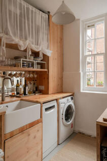 264819 - Peabody Estate, Camberwell Green SE5 -...