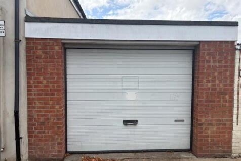 garage 1.jpg