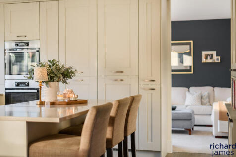 ac23bc714d5643d09eb6eec5a220d7c7