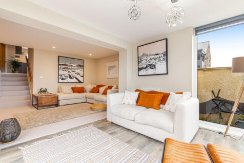 Sitting Room/Sun Room