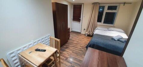 chatsworth-road-nw2-4bl-1061966