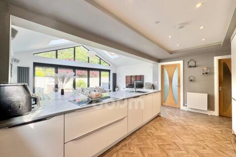 Greenlees Court, Dalry kitchen space