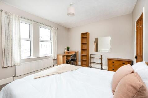 41 Cynthia Road, Bath, BA2 3QG-13.jpg