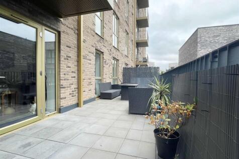 Terrace1.jpg