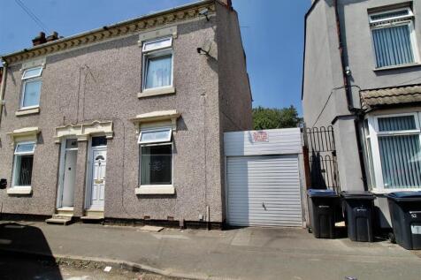 ** LARGER STYLE PROPERTY ** DRIVEWAY ** GARAGE ** LOFT SPACE** TWO BATHROOMS ** THE VENDOR HAS ADVISED HE ORIGINALLY HAD PLANNING PERMISSION TO EXTEND TO THE SIDE PROVIDING TWO FURTHER BEDROOMS OVER T