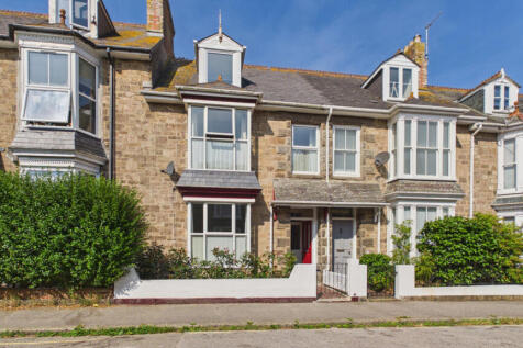 4 Bedroom Mid Terraced House for Sale