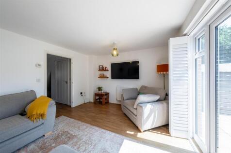 22 Firecrest Way-008.jpg